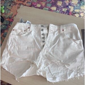 Levi’s 501 white denim cut-off shorts Waist 32